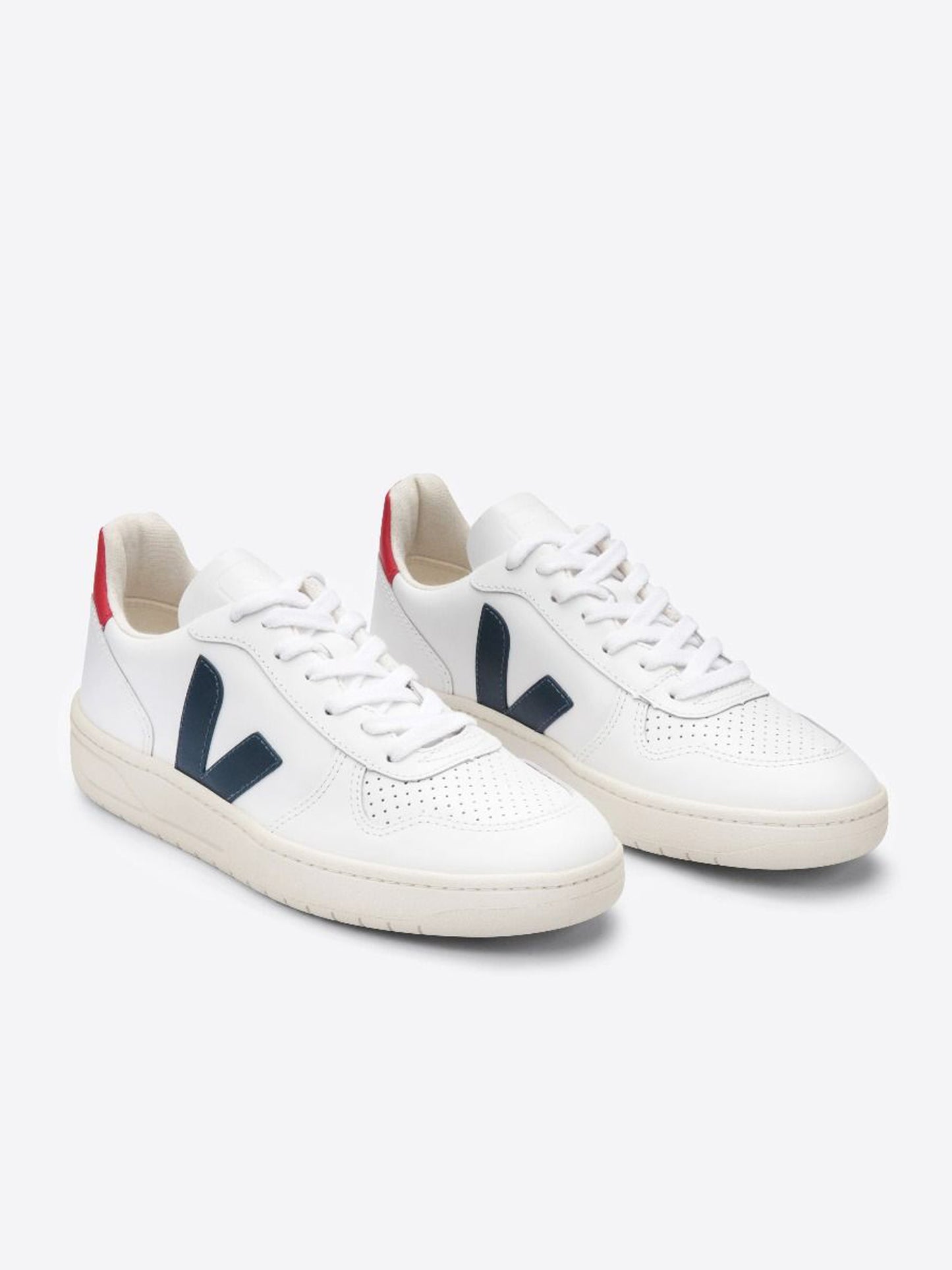 Veja Unisex Shoes - V-10 Leather Nautico Pekin (white)