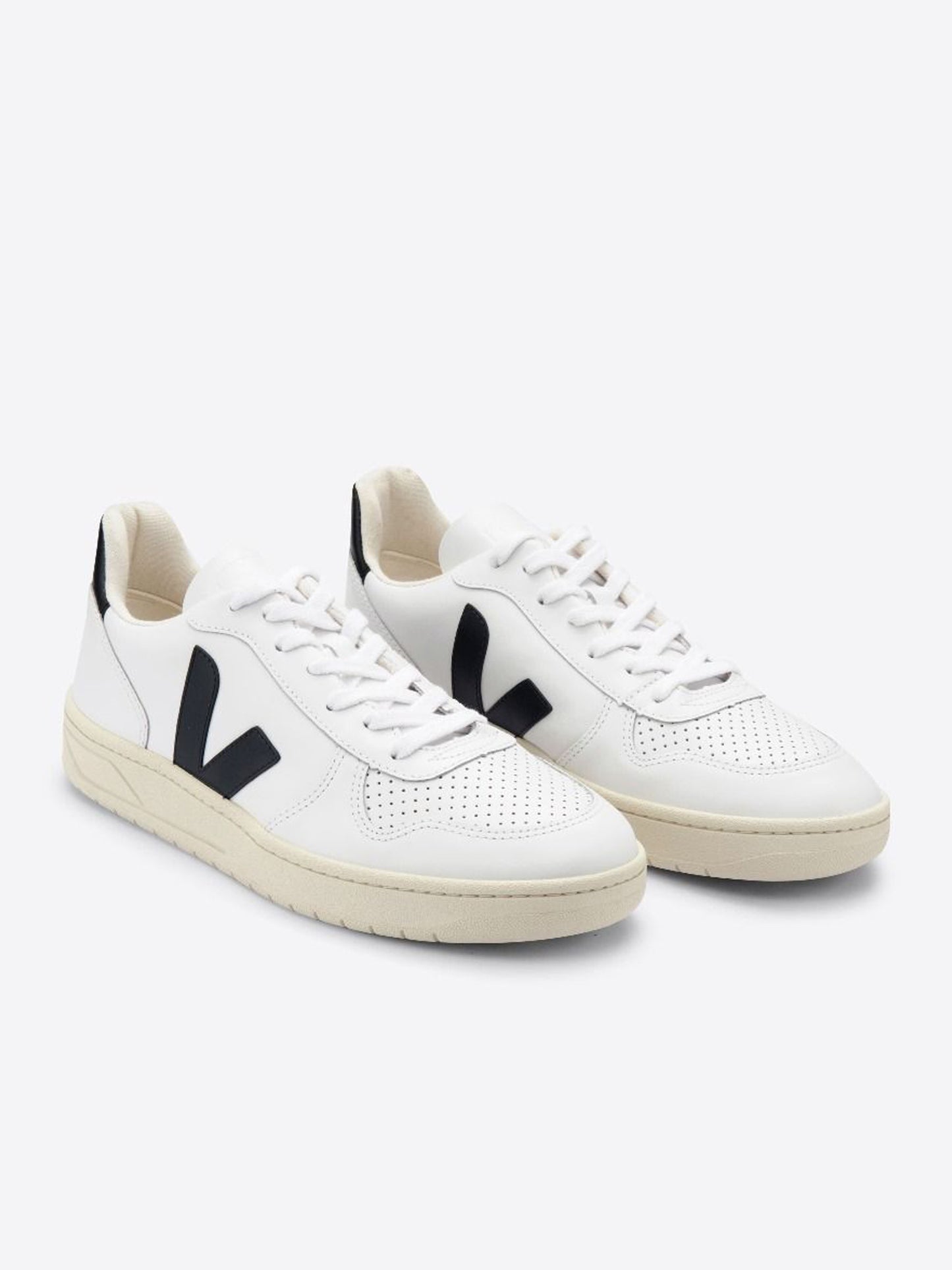 Veja Unisex Schuhe - V-10 Leder (weiß)