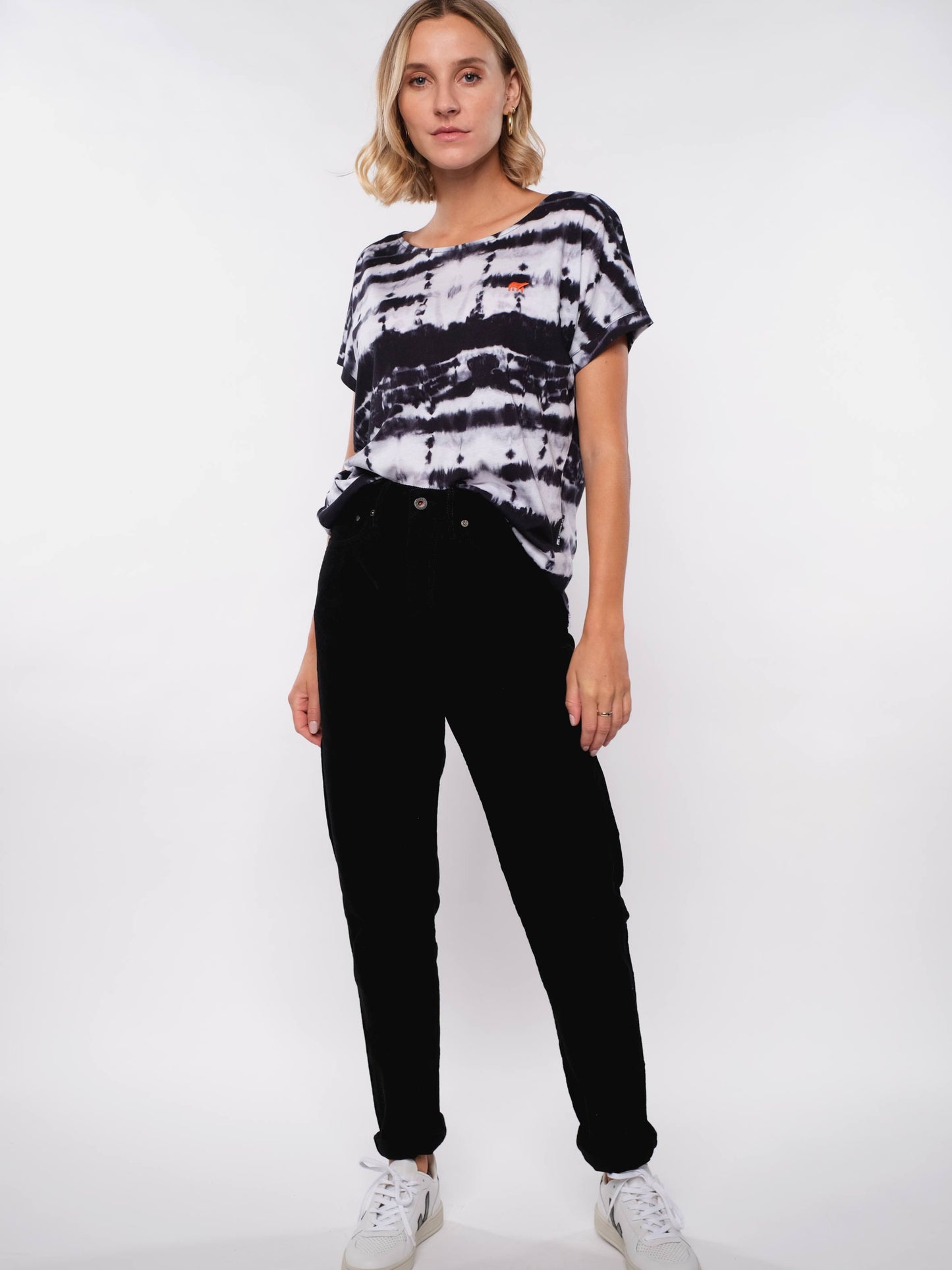 Damen T-Shirt LOGOBÄR (batik)