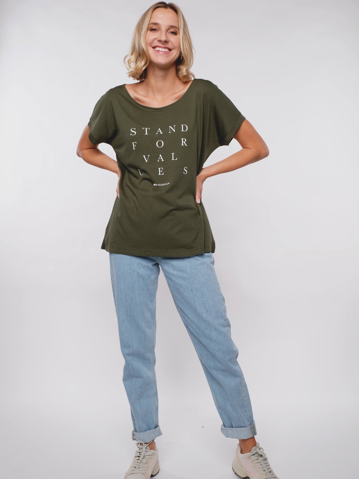 Damen T-Shirt FÜR WERTE STEHEN (grün)