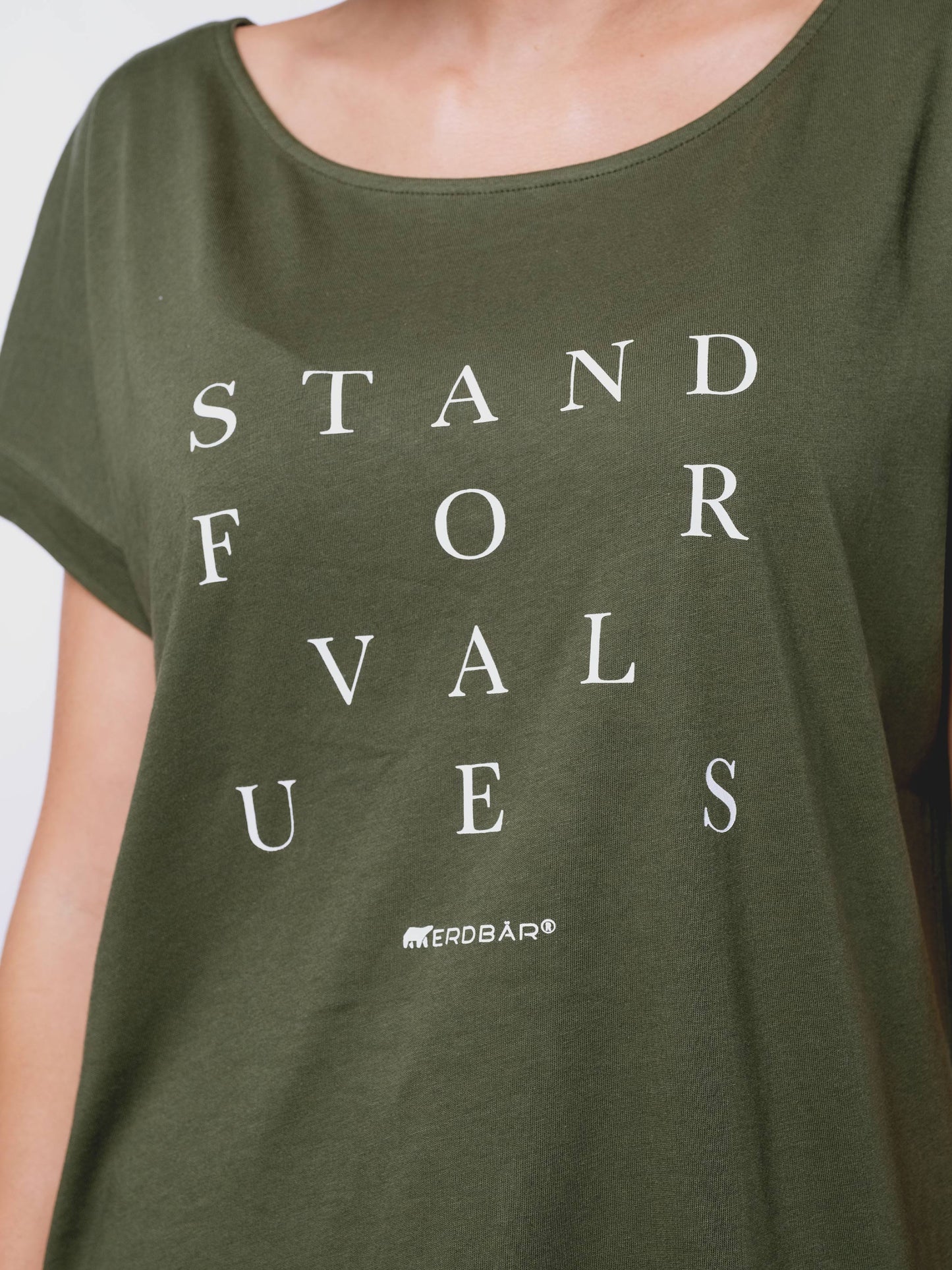 Damen T-Shirt FÜR WERTE STEHEN (grün)