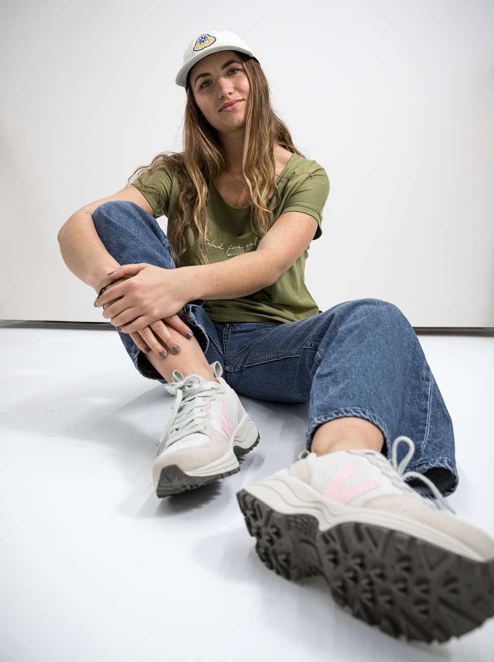Damen T-Shirt FÜR WERTE STEHEN (olivgrün)