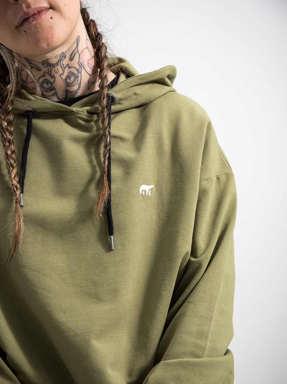 Damen Hoodie ERDBÄR X WORLDCHANGER (olivgrün)