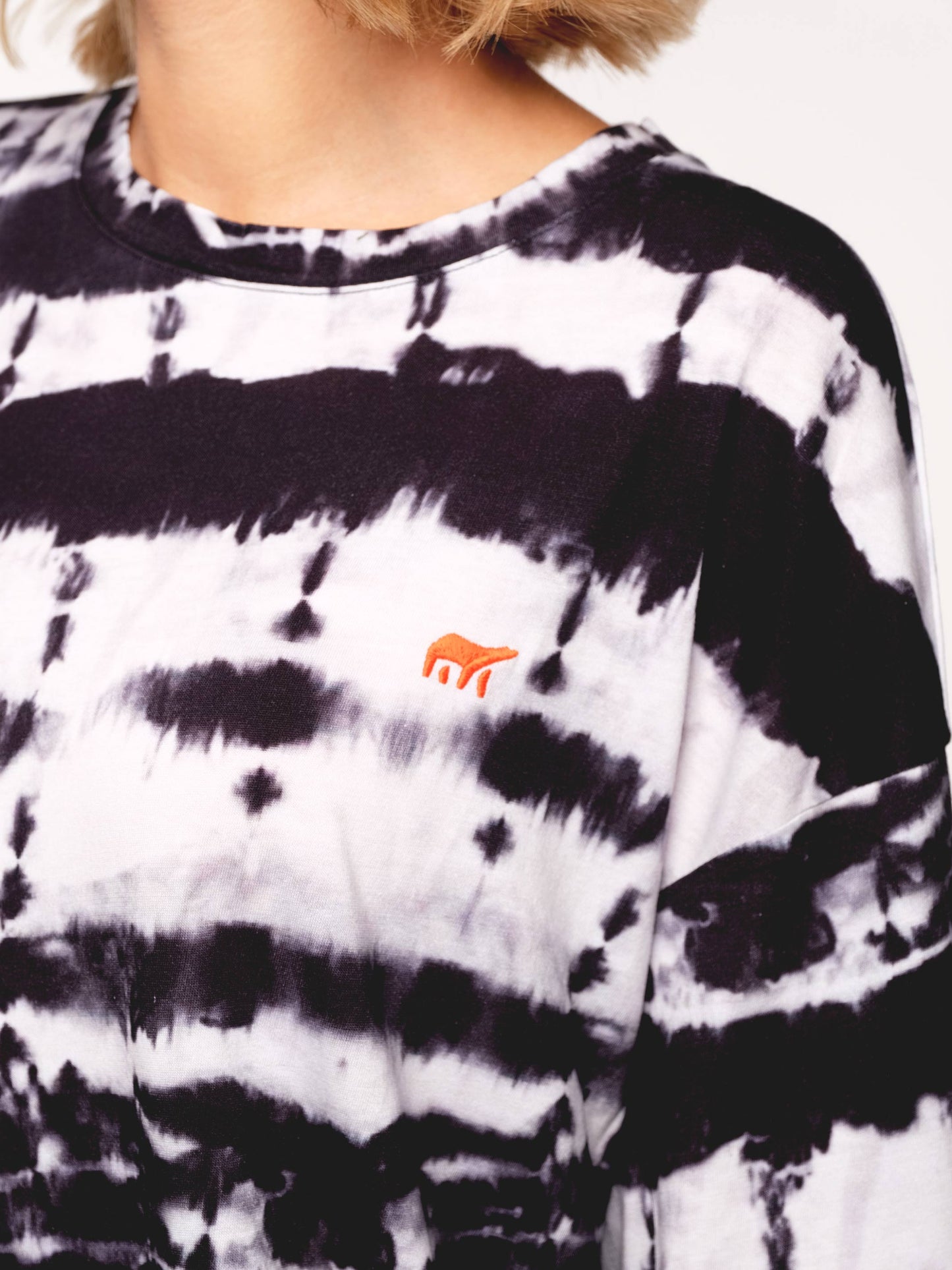 Damen Langarmshirt LOGOBÄR (batik)