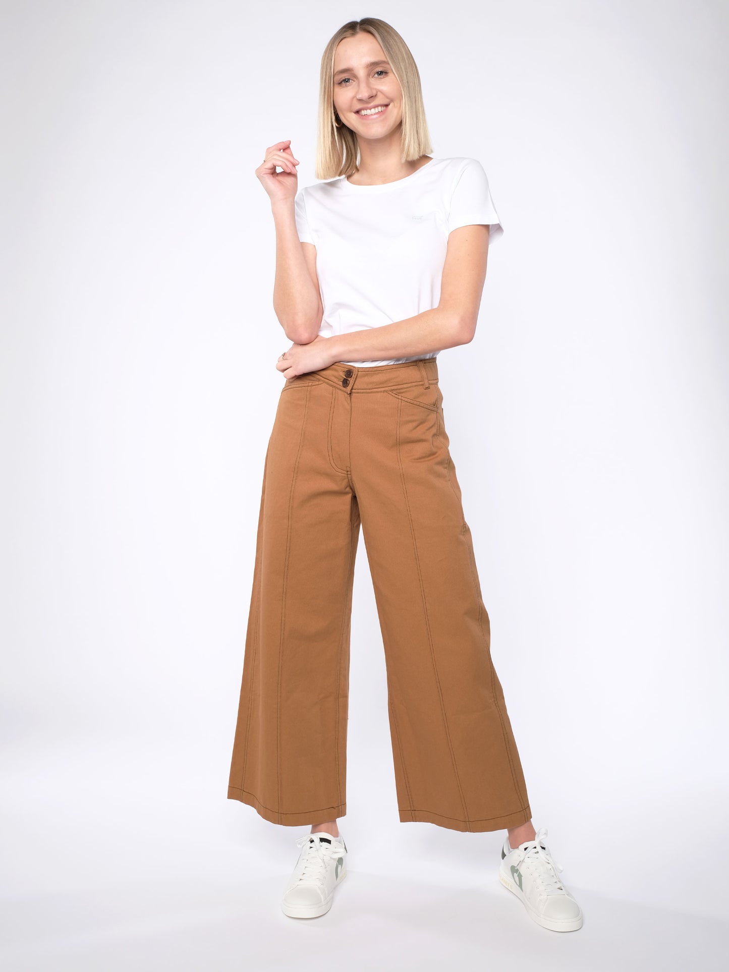 Damen T-Shirt LOGOBÄR (weiß)