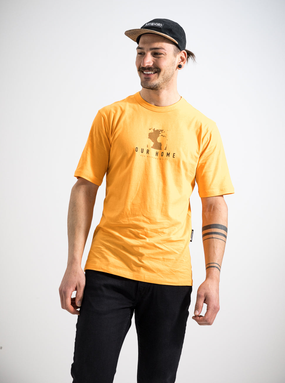 Herren T-Shirt UNSER ZUHAUSE (orange)