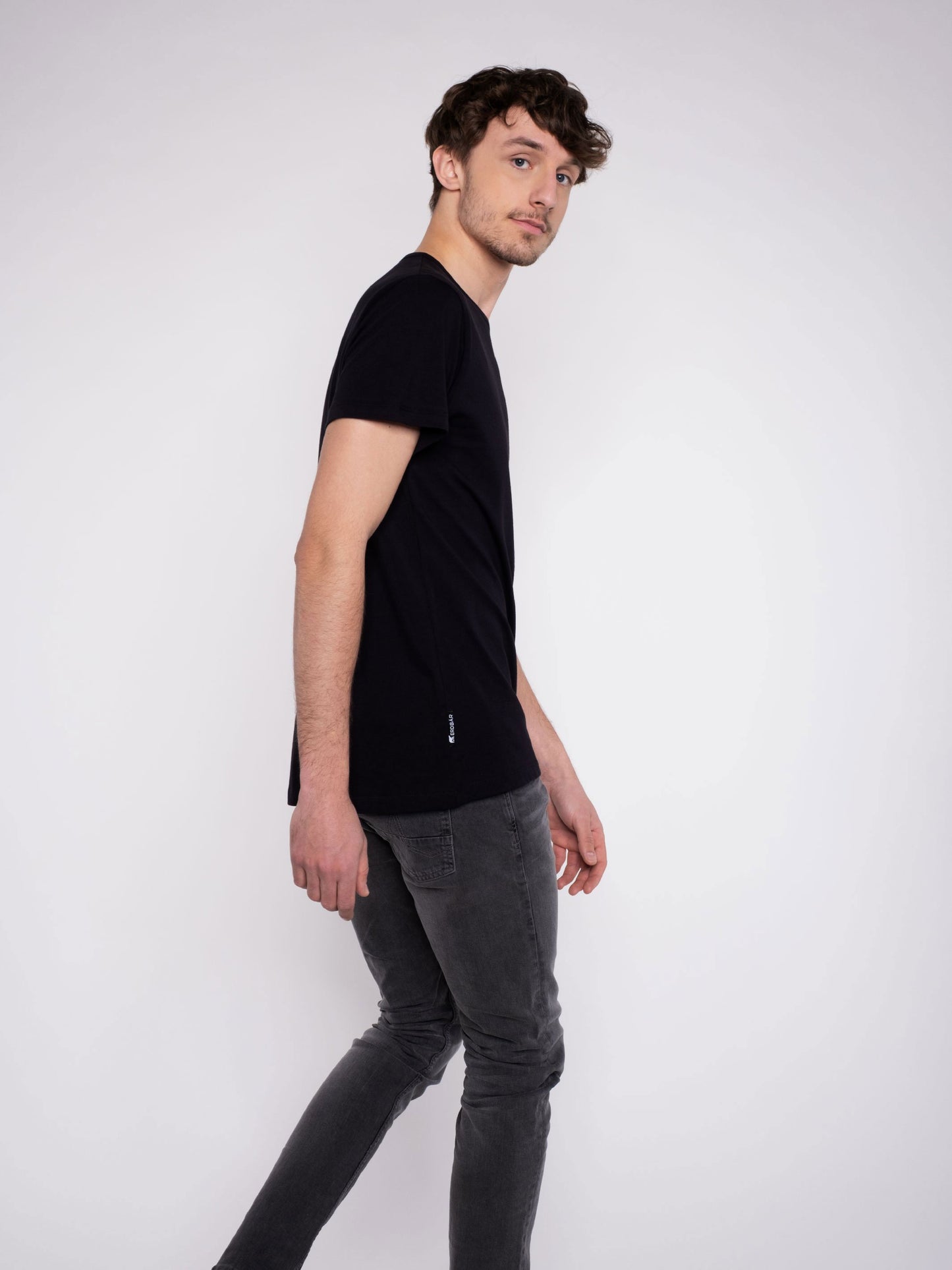 Herren T-Shirt grün LOGOBÄR (schwarz)