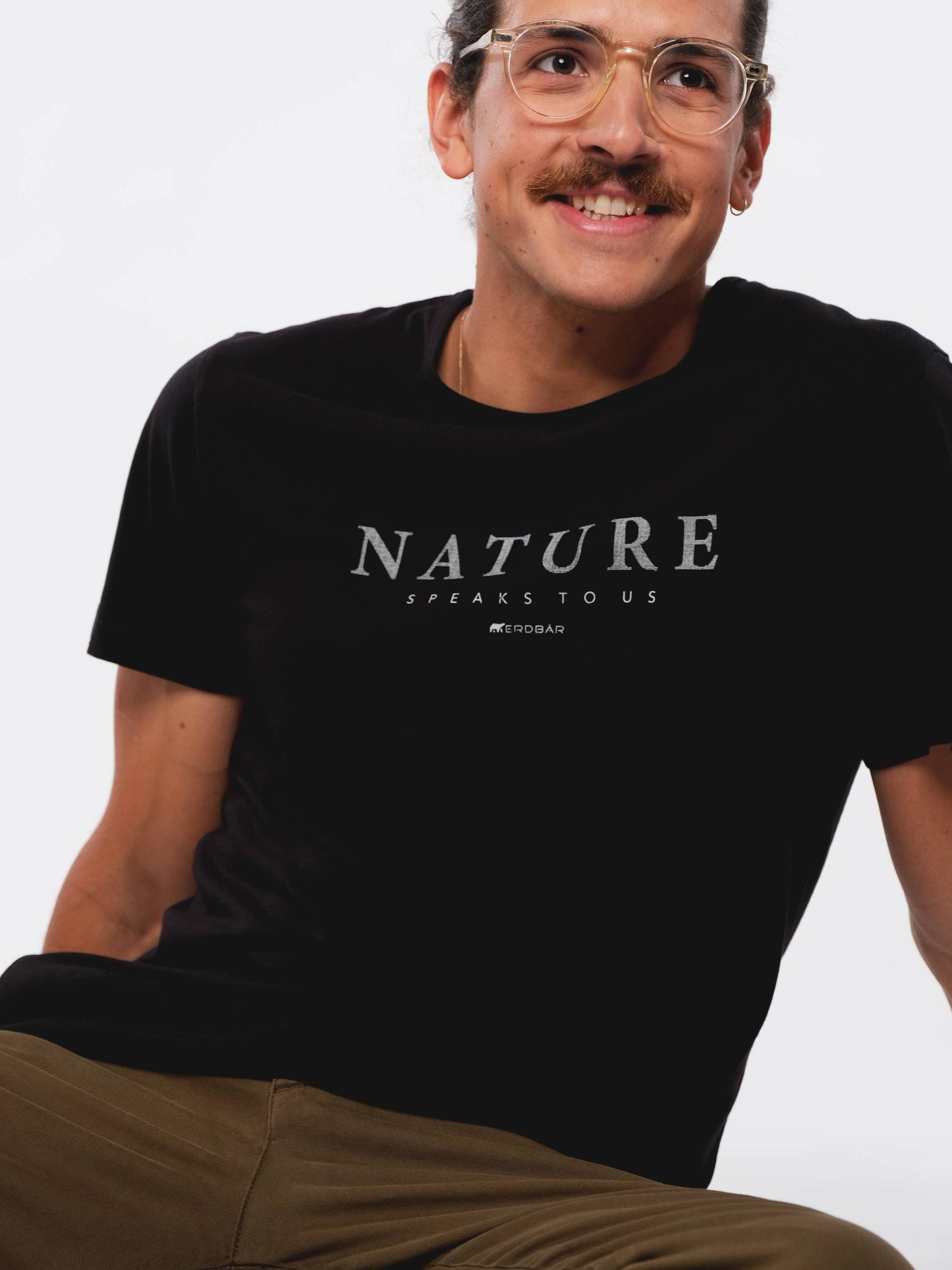 Herren T-Shirt NATUR SPRICHT (schwarz)