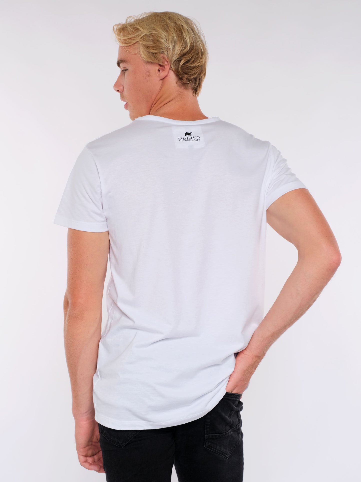 Herren T-Shirt 08 MIT DIESEM STYLE UNTERSTÜTZT DU! (weiß)