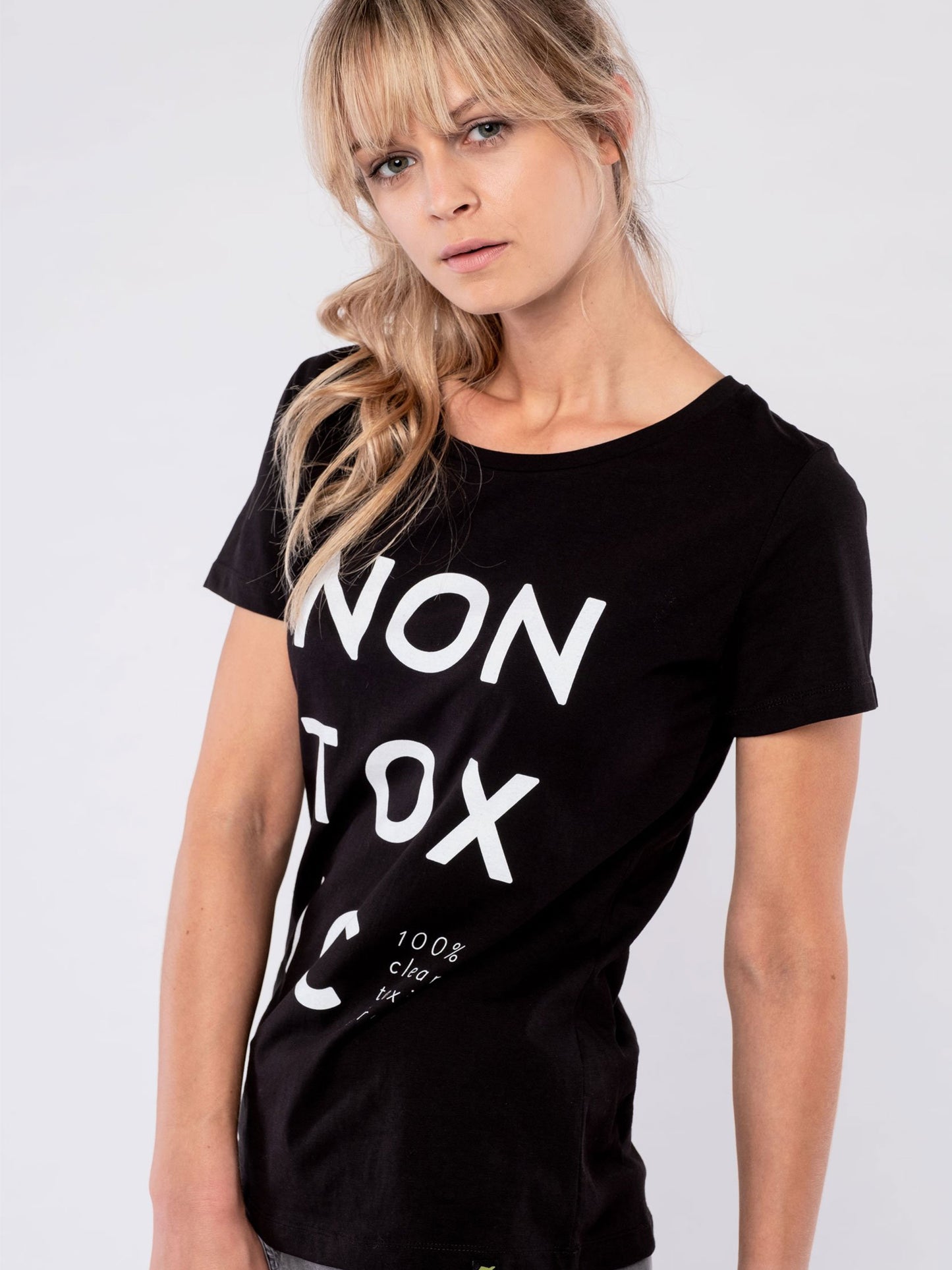 Women T-Shirt NON-TOXIC style black - ERDBÄR #Worldchanger