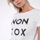 Damen T-Shirt KEIN GIFT (weiß)