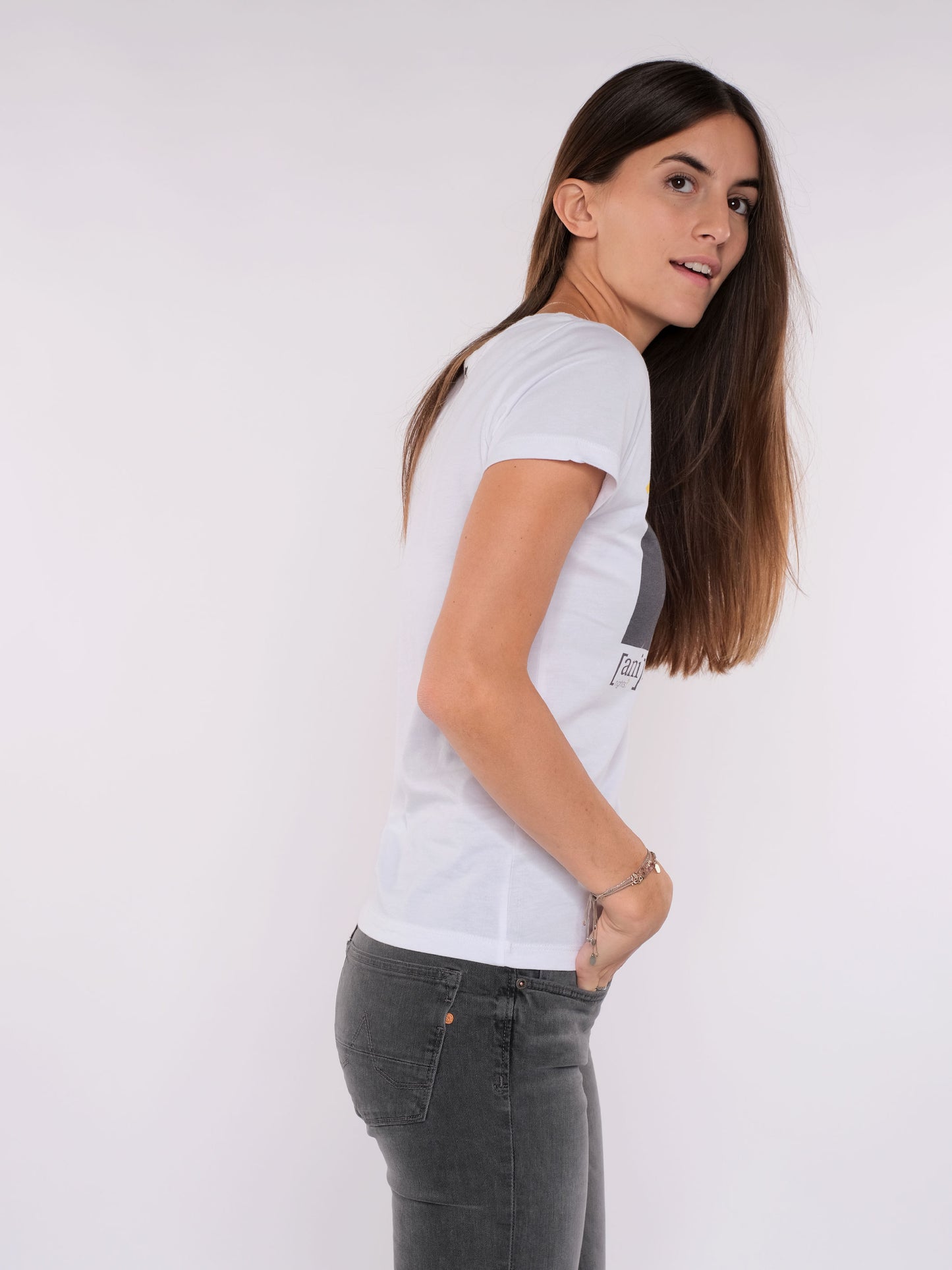 Damen slim-fit T-Shirt 06 MIT DIESEM STYLE UNTERSTÜTZT DU! (weiß)