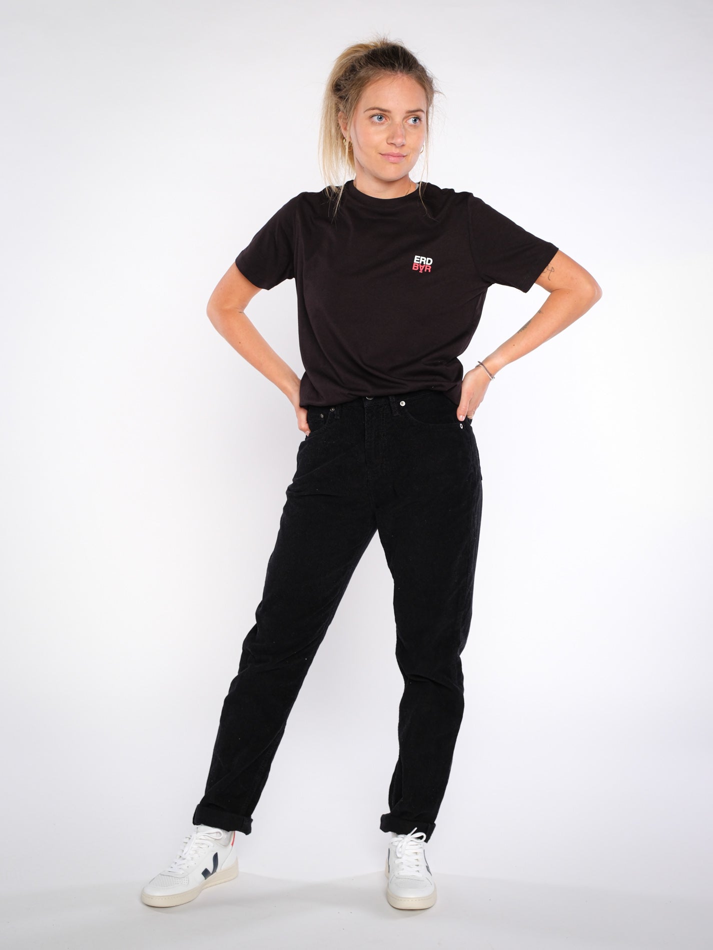 Damen T-Shirt DRAUßEN (schwarz)